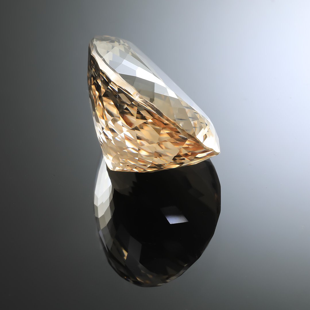 Champagne Topaz - Pear - 294.30ct