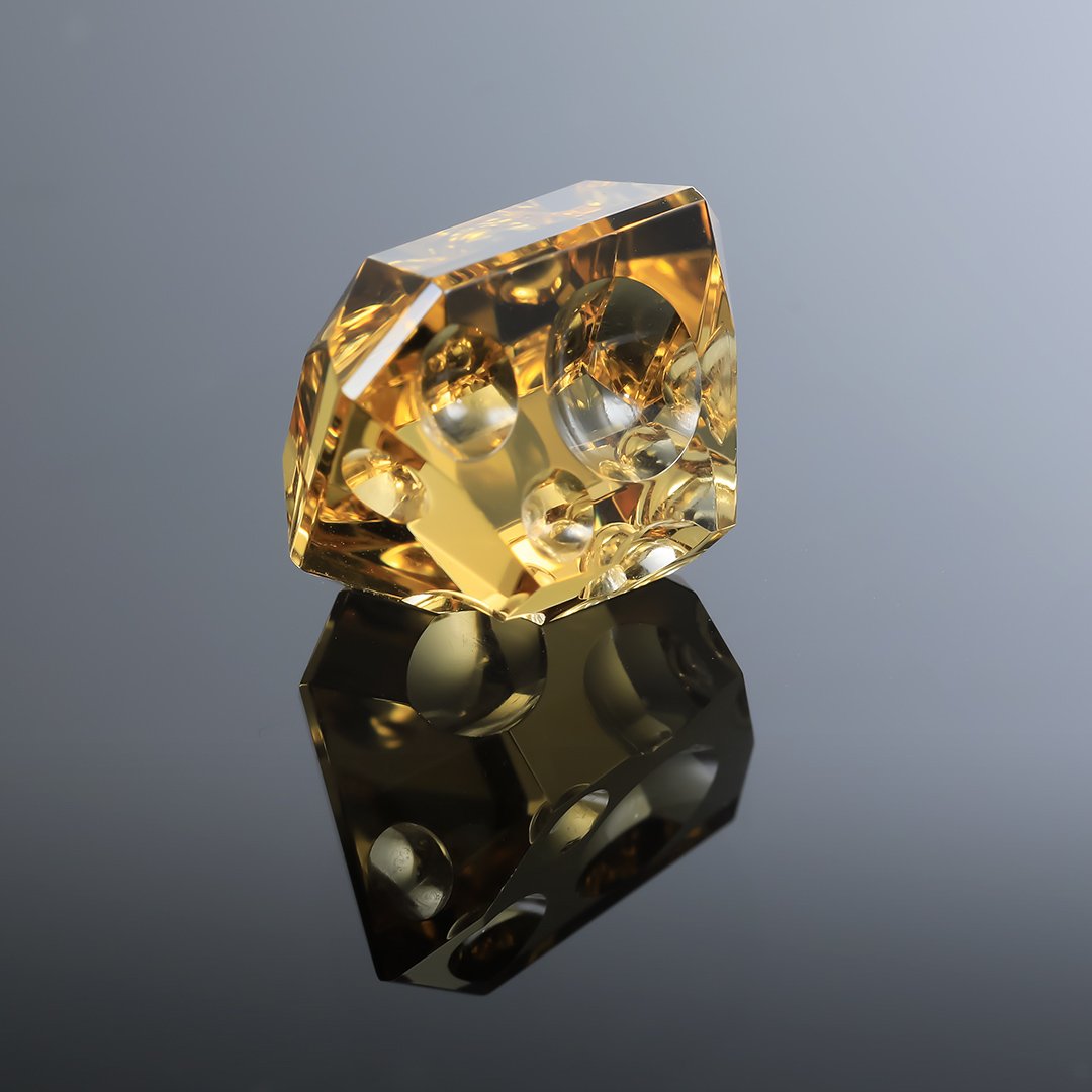 Citrine - Innerscape - 16.94ct - Gem carving by Doug Menadue, Sydney, Australia