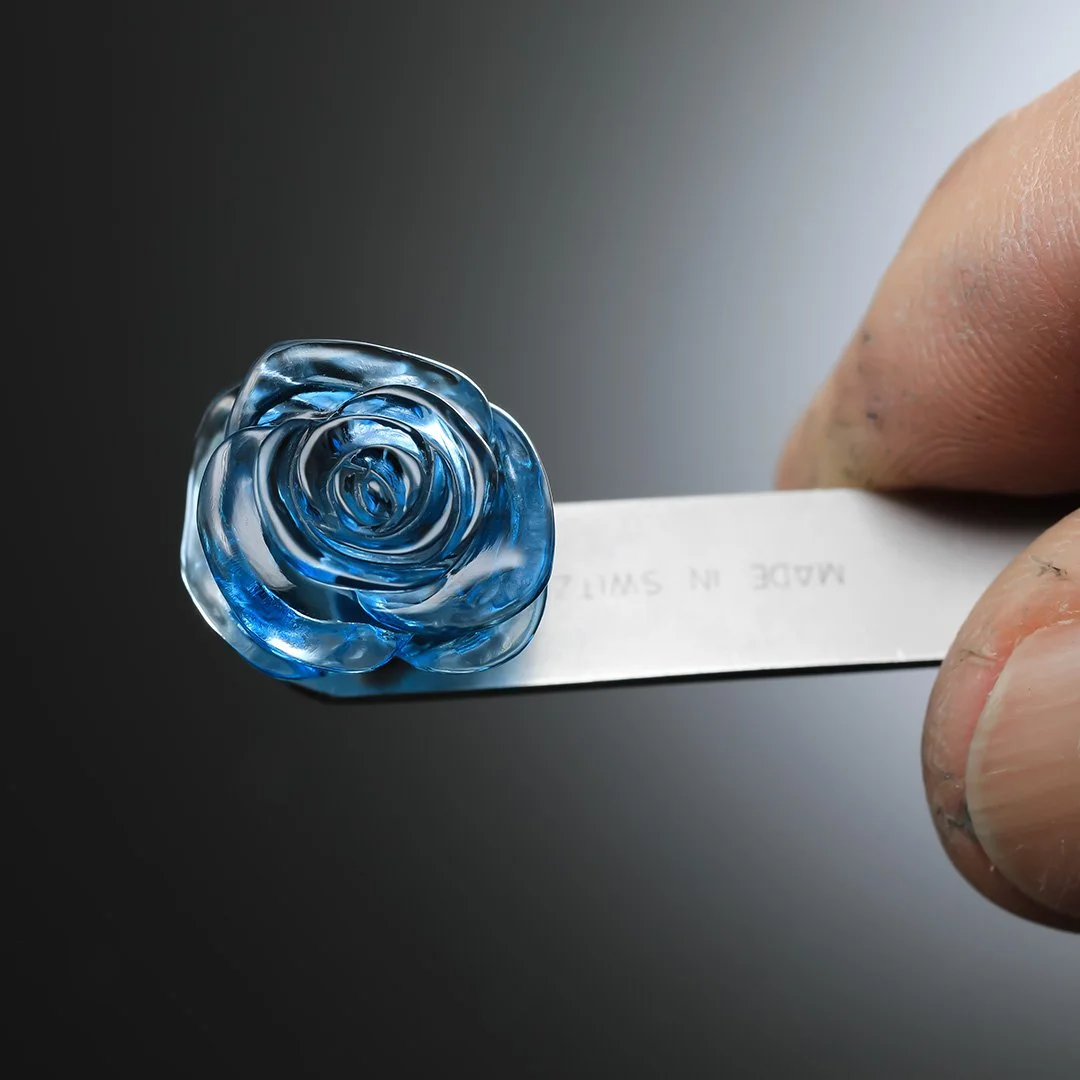Brazilian London Blue Topaz - Blue Jubilee Rose Carving - 20.47ct