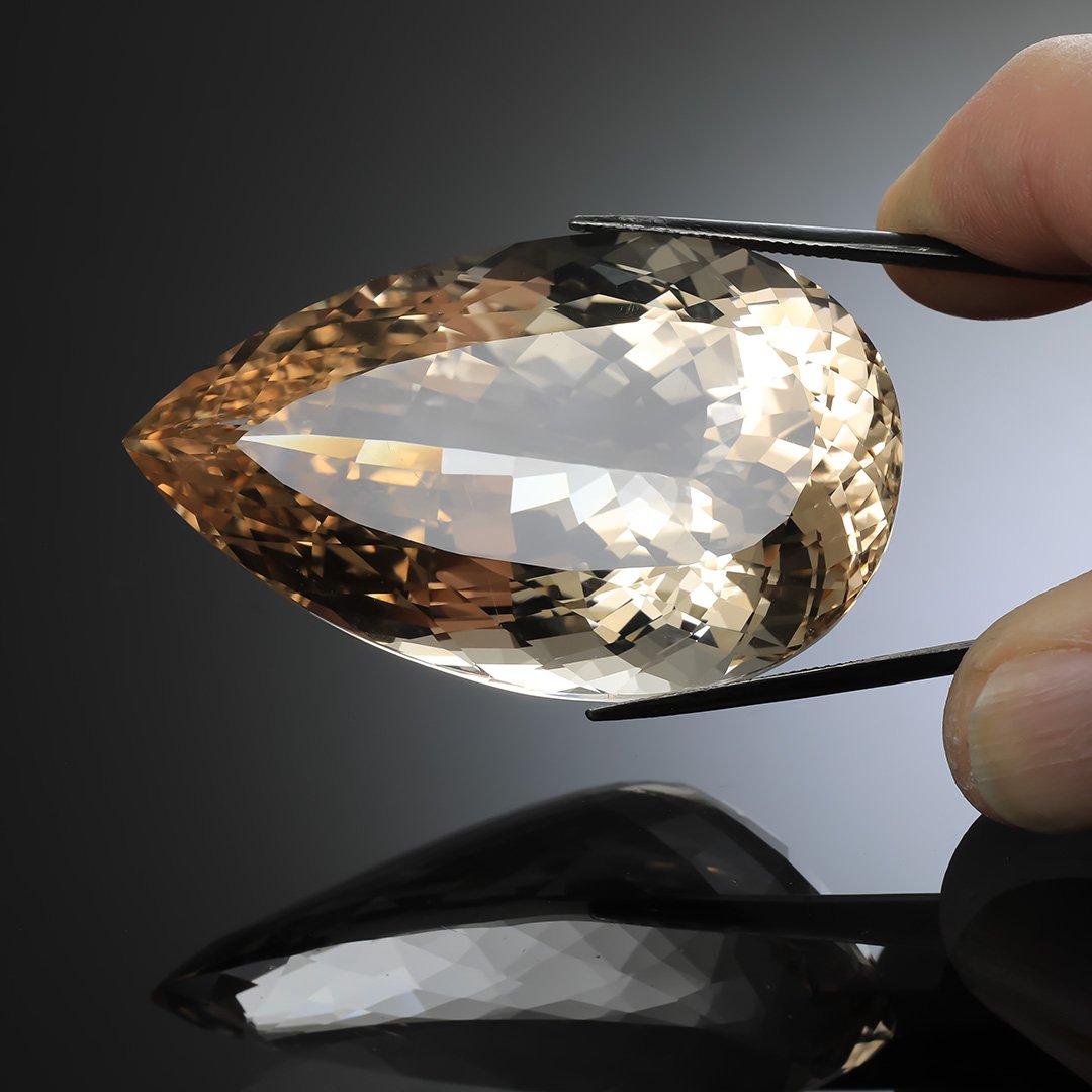 Champagne Topaz - Pear - 294.30ct