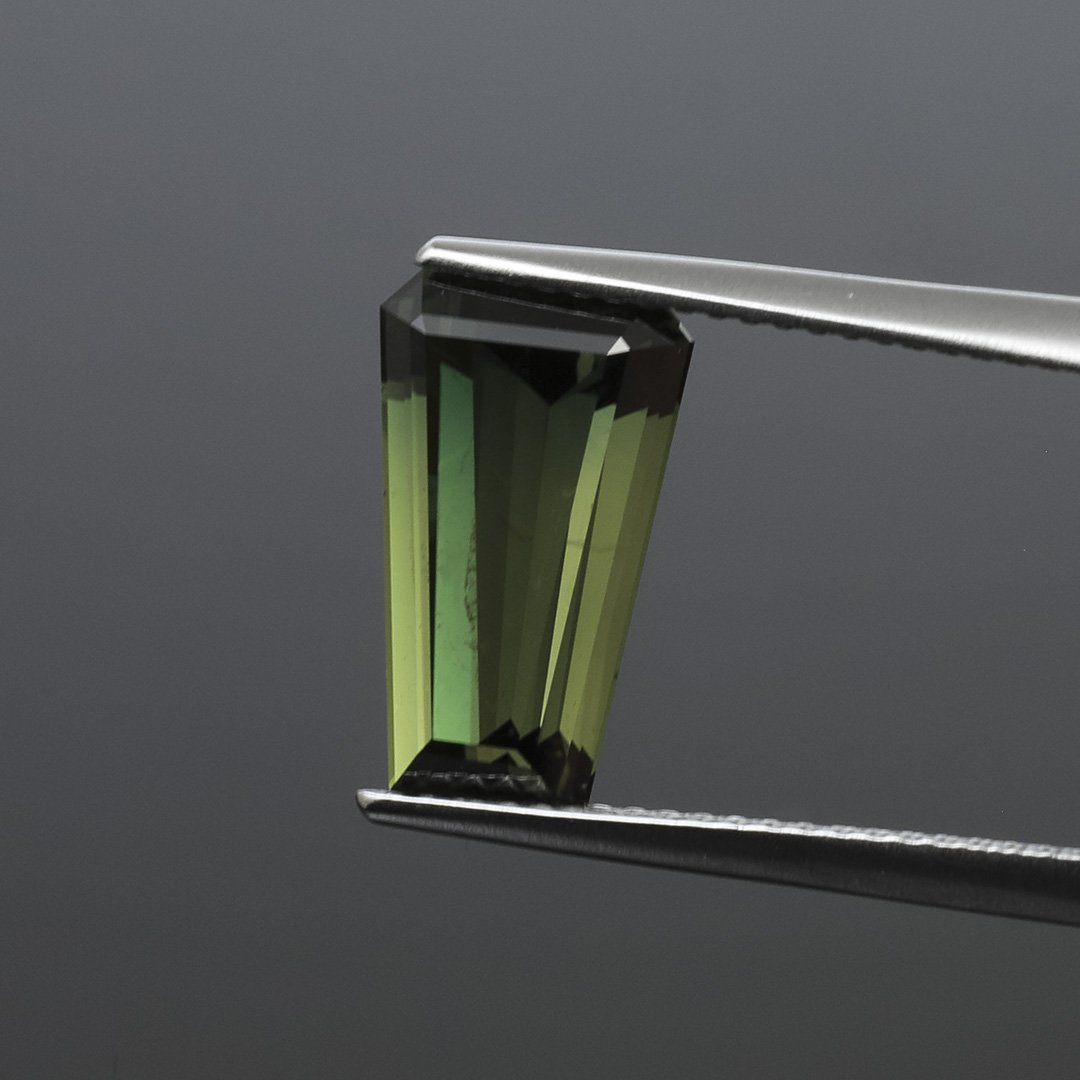 Australian Blue Sapphire - Baguette - 4.32ct