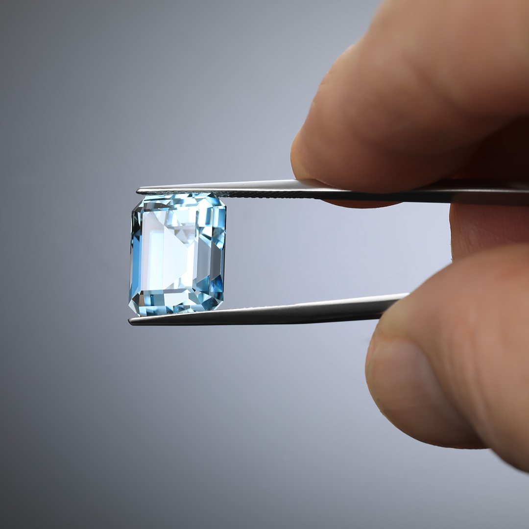 Australian O'Briens Creek Natural Blue Topaz - Emerald Cut - 14.59ct