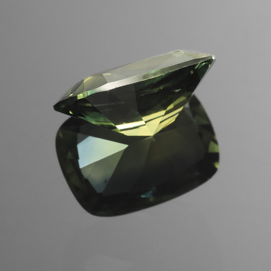 Australian Parti Sapphire - Rectangle Cushion - 2.97ct