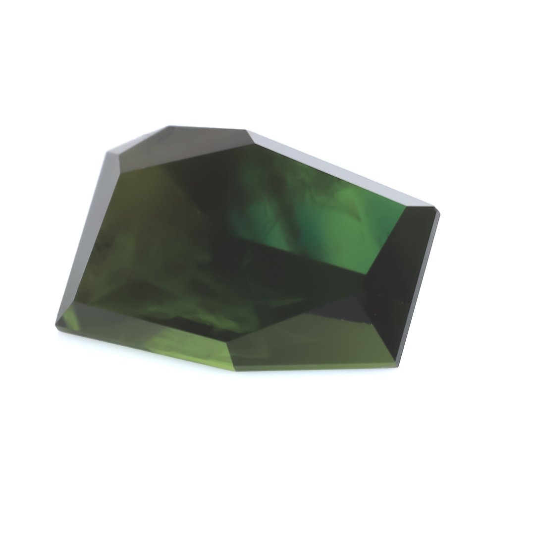 Precision Gem - Australian Bronze Green Sapphire - Freeform - 4.97ct by Doug Menadue