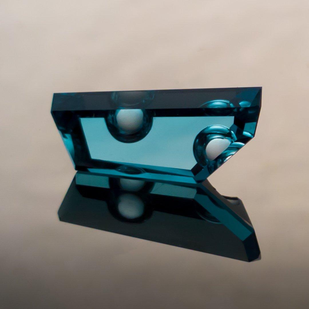 Bespoke Gems - London Blue Topaz - Innerscape - Opposing Binaries - 7.28ct by Doug Menadue