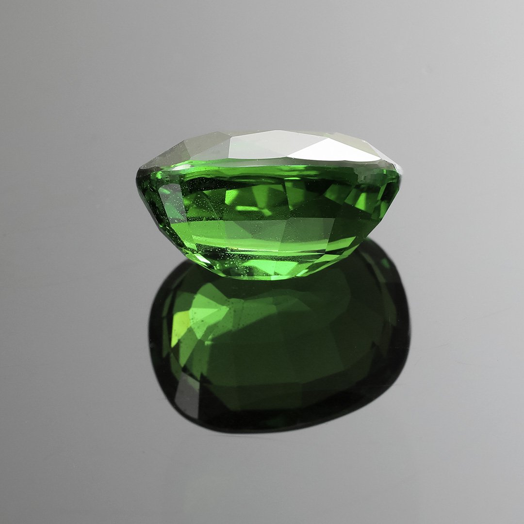 Tanzanian Tsavorite Garnet - Rectangle Cushion - 5.79ct