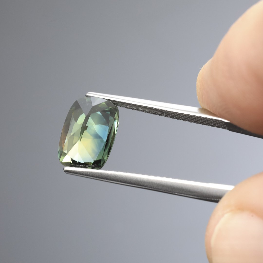 Australian Parti Sapphire - Rectangle Cushion - 2.97ct