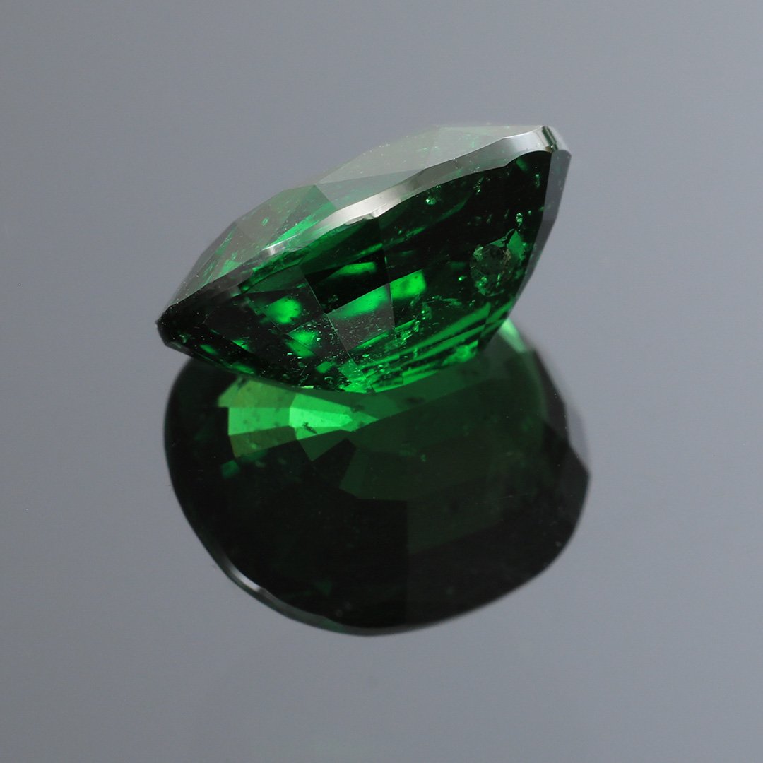 Kenyan Tsavorite Garnet - Oval - 2.82ct