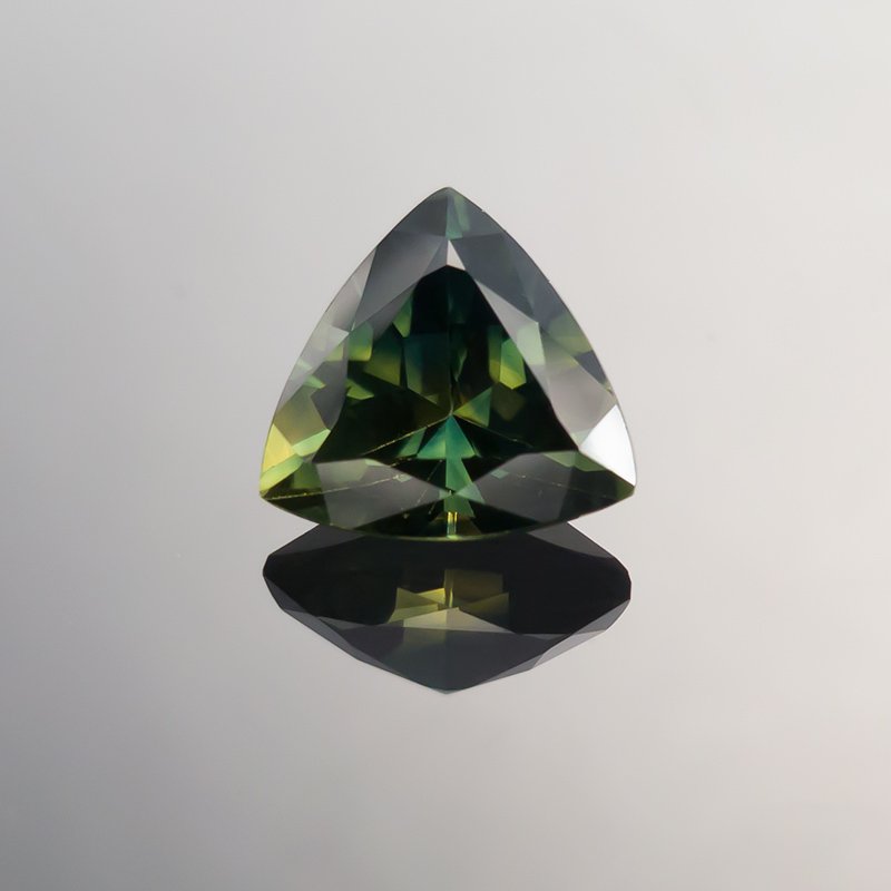 Bespoke Gems - Australian Parti Sapphire - Trillion - 4.58ct