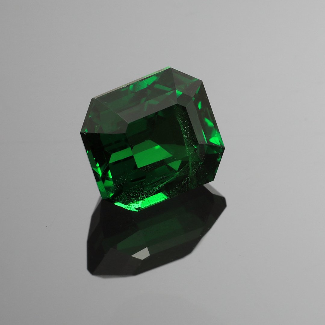 Tsavorite Garnet - Emerald Cut - 2.95ct