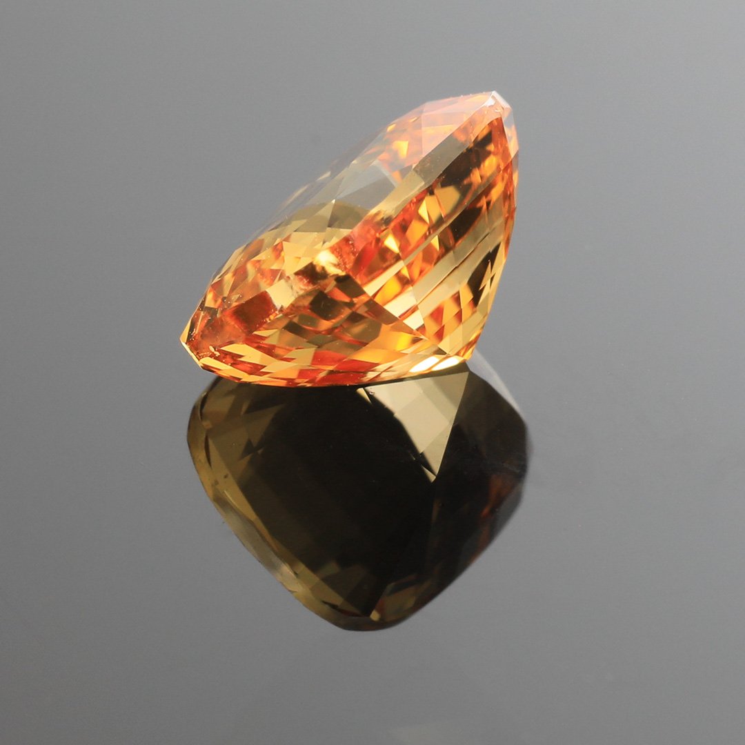 Sri Lankan Apricot Sapphire - Rectangle Cushion - 2.54ct