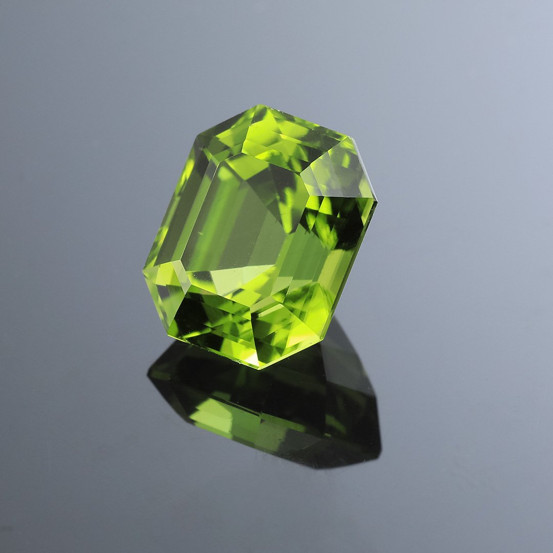 Peridot - Emerald Cut - 6.90ct
