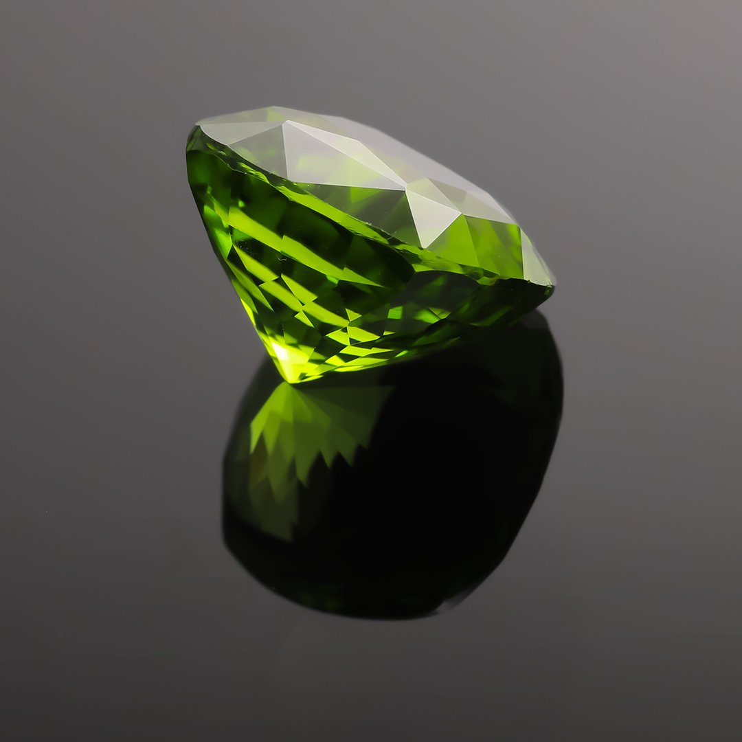 Pakistani Peridot - Square Cushion - 7.4ct