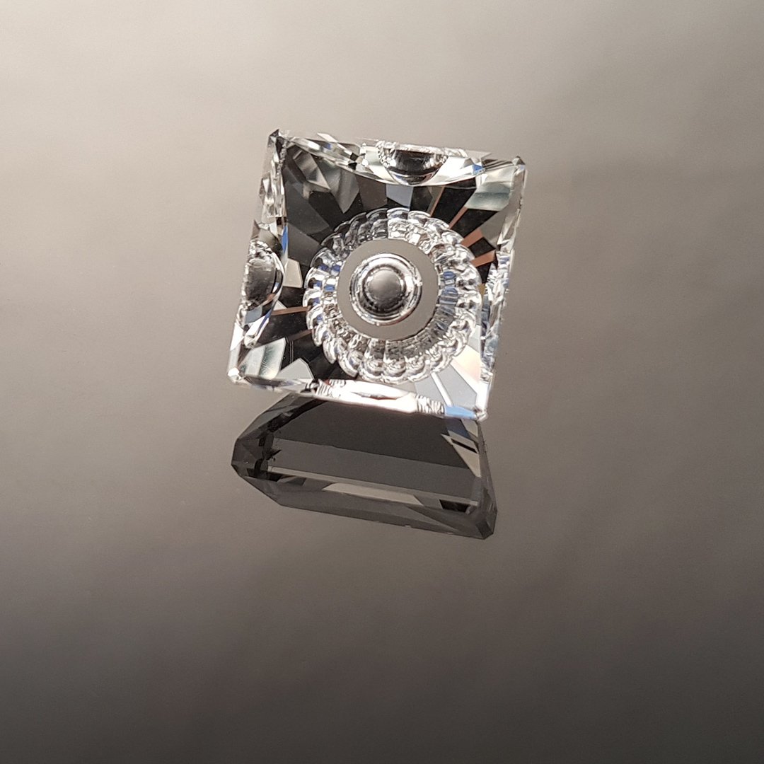 Bespoke Gems - Topaz - Origin - 14.7ct by Doug Menadue