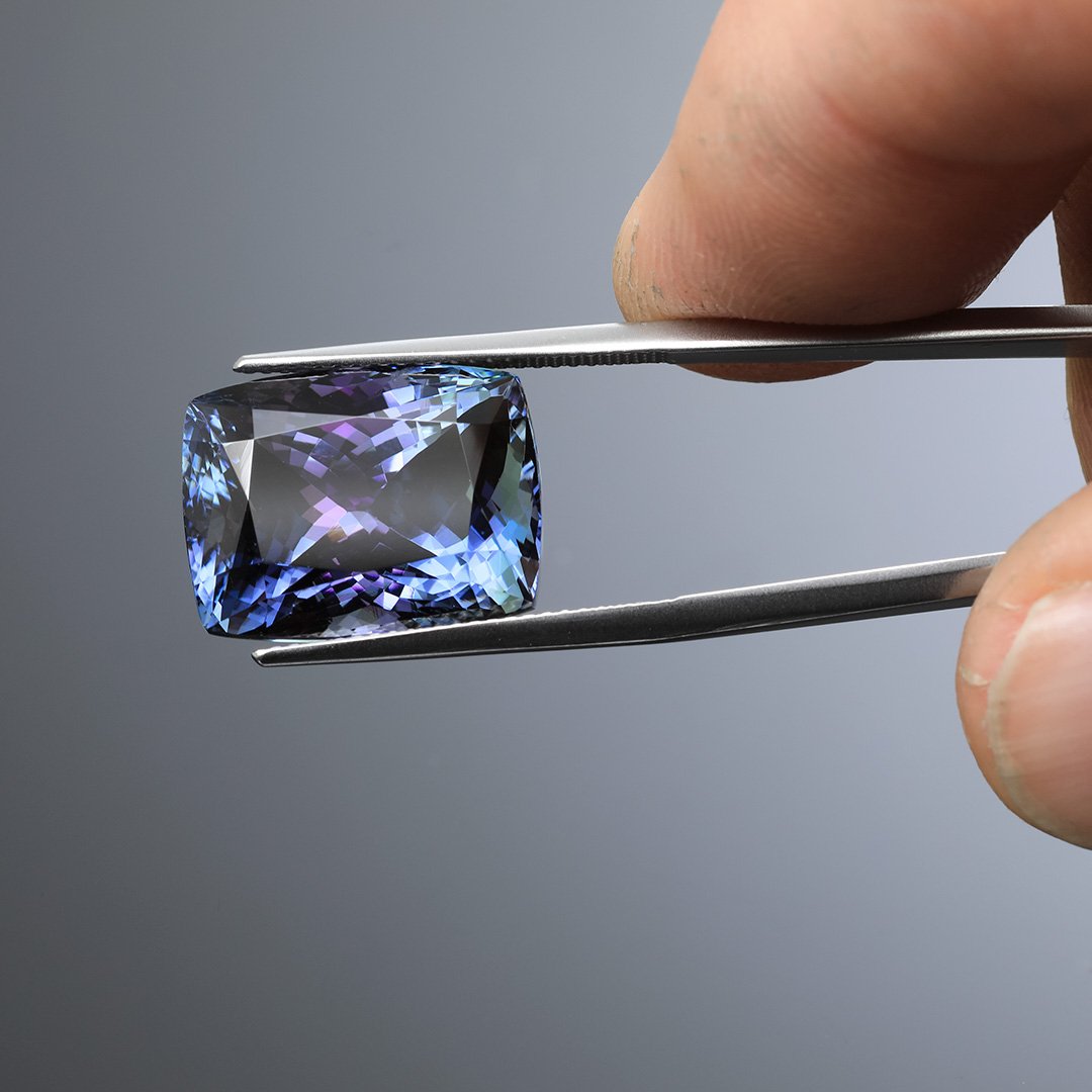 Tanzanite - Rectangle Cushion - 21.63ct