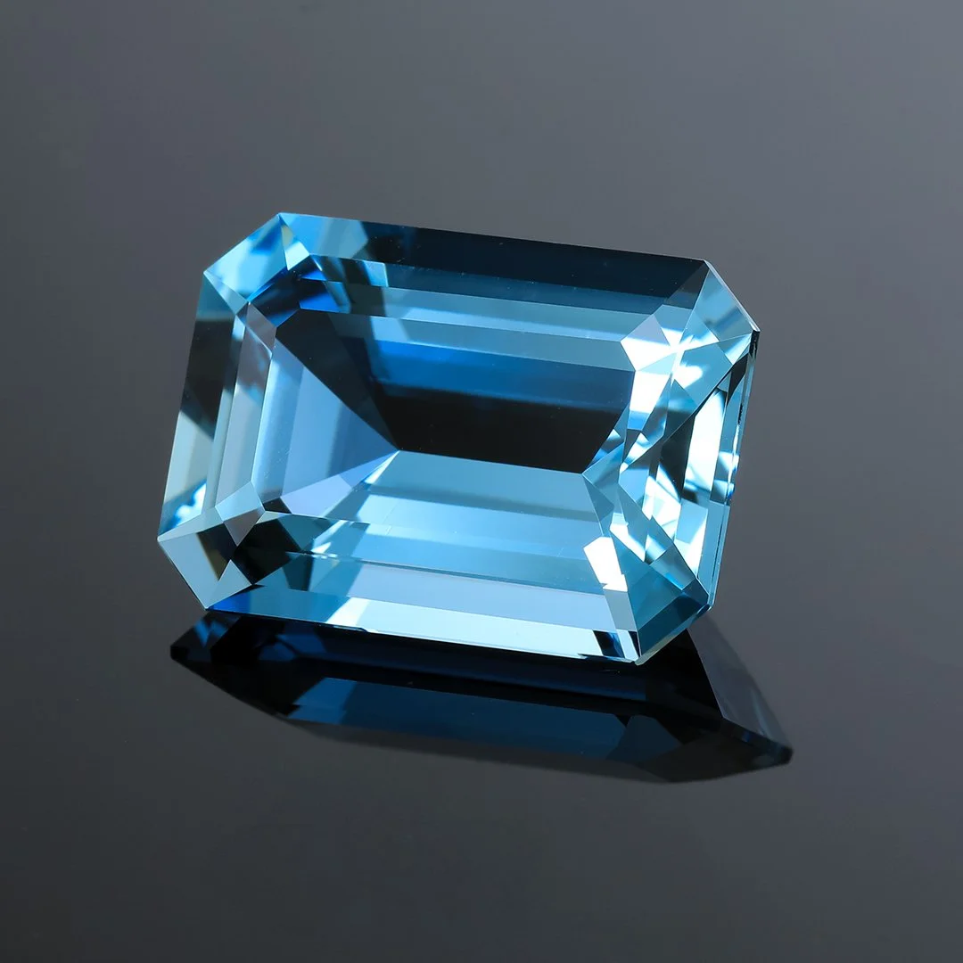 Brazilian Espirito Santo Aquamarine - Emerald Cut - 14.73ct