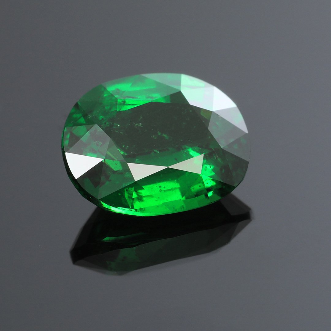 Kenyan Tsavorite Garnet - Oval - 2.82ct