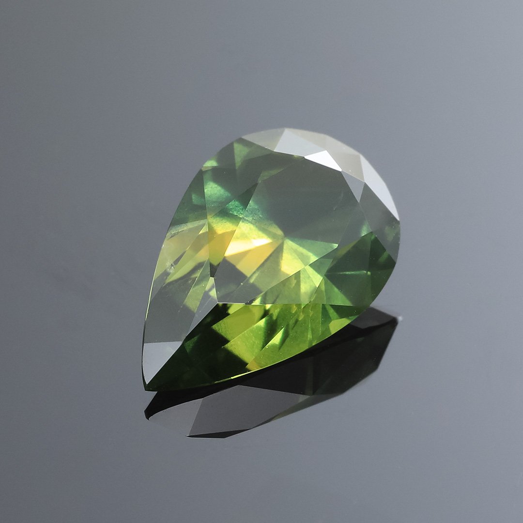 Australian Yellow Green Parti Sapphire - Pear - 3.22ct