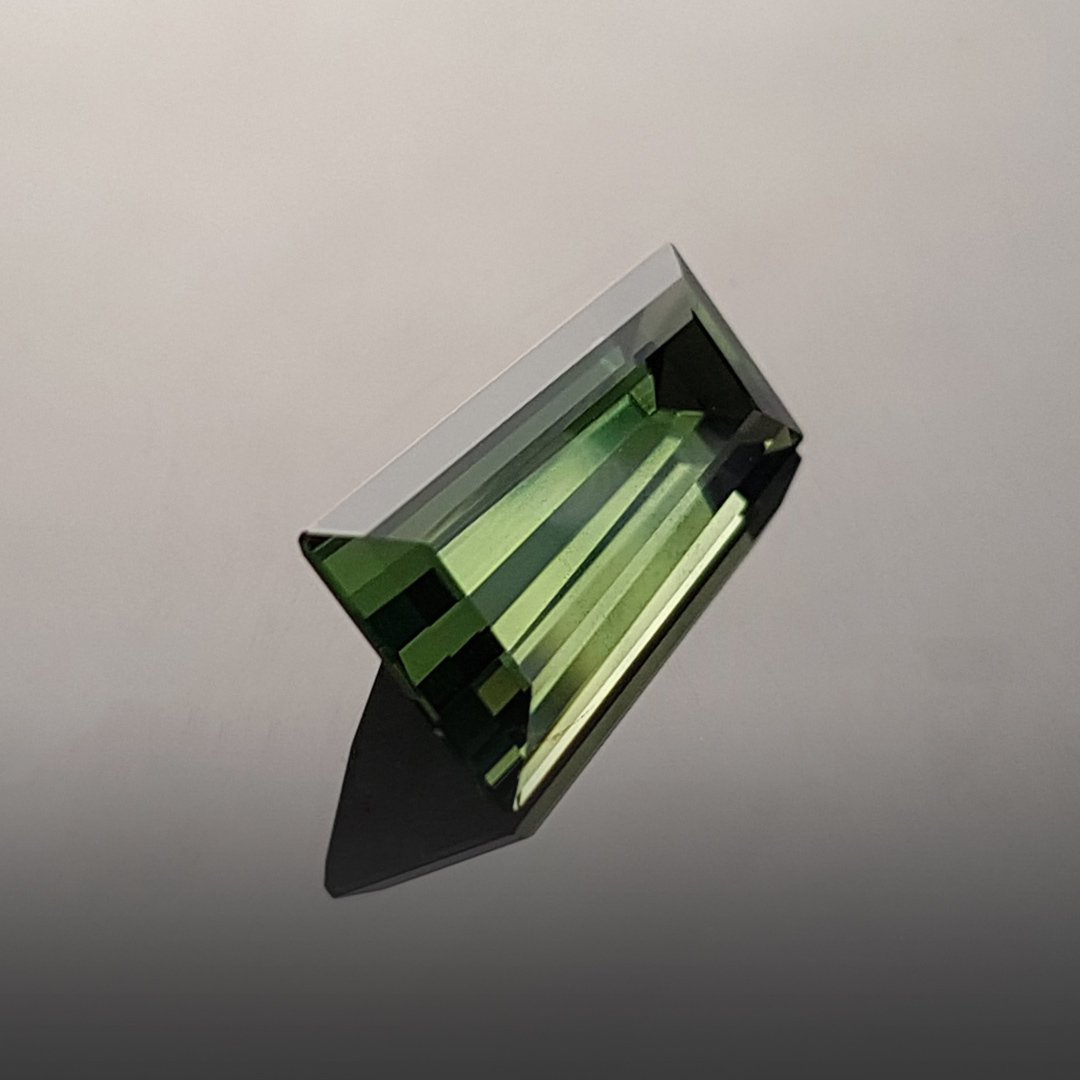 Australian Sapphire - Tapered Baguette - 3.47ct by Doug Menadue