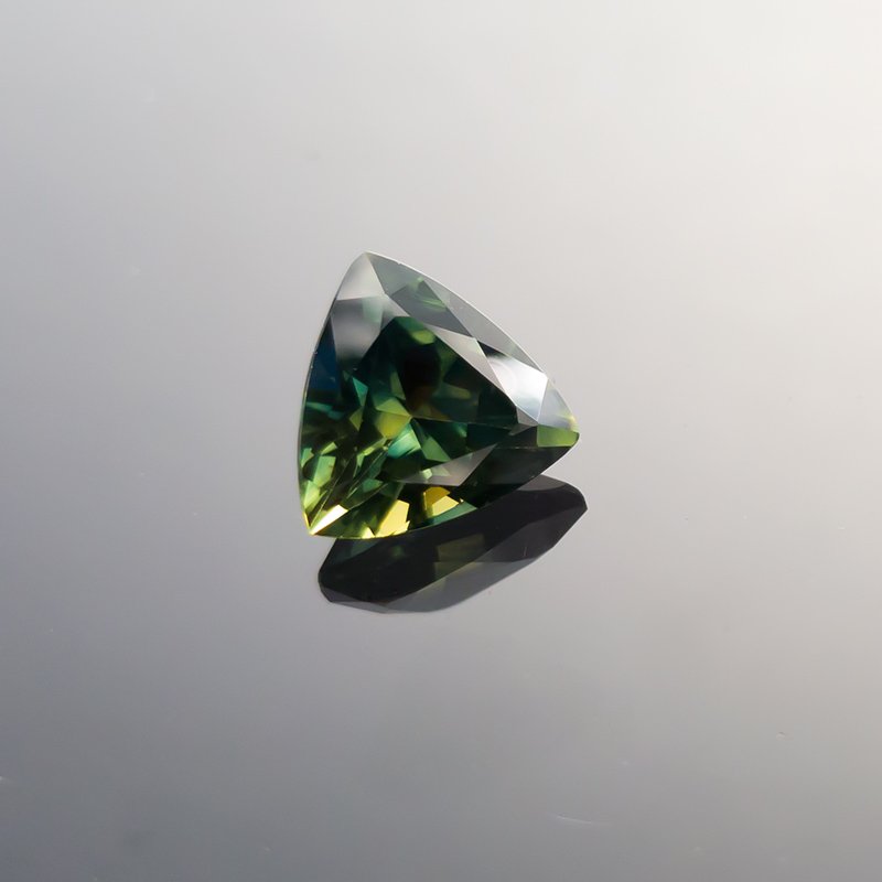 Bespoke Gems - Australian Parti Sapphire - Trillion - 4.58ct