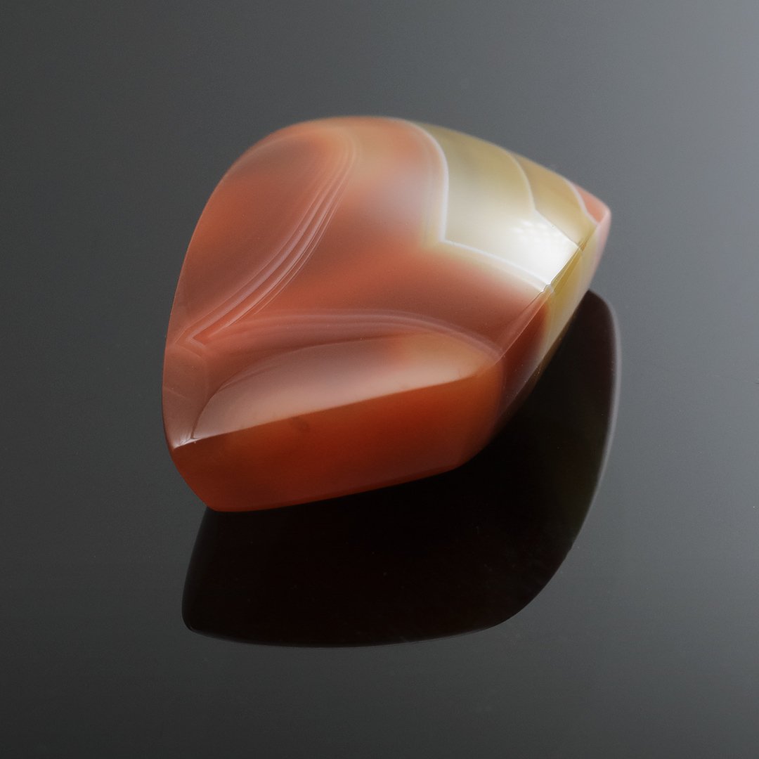 Agate - Freeform Cabochon - 33.59ct