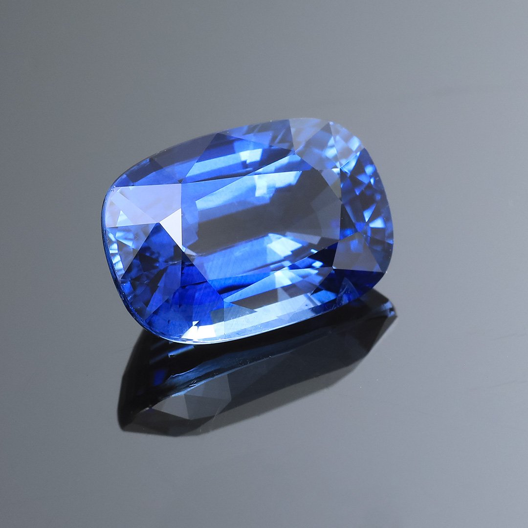 Ceylon Blue Sapphire - Rectangle Cushion - 4.64ct