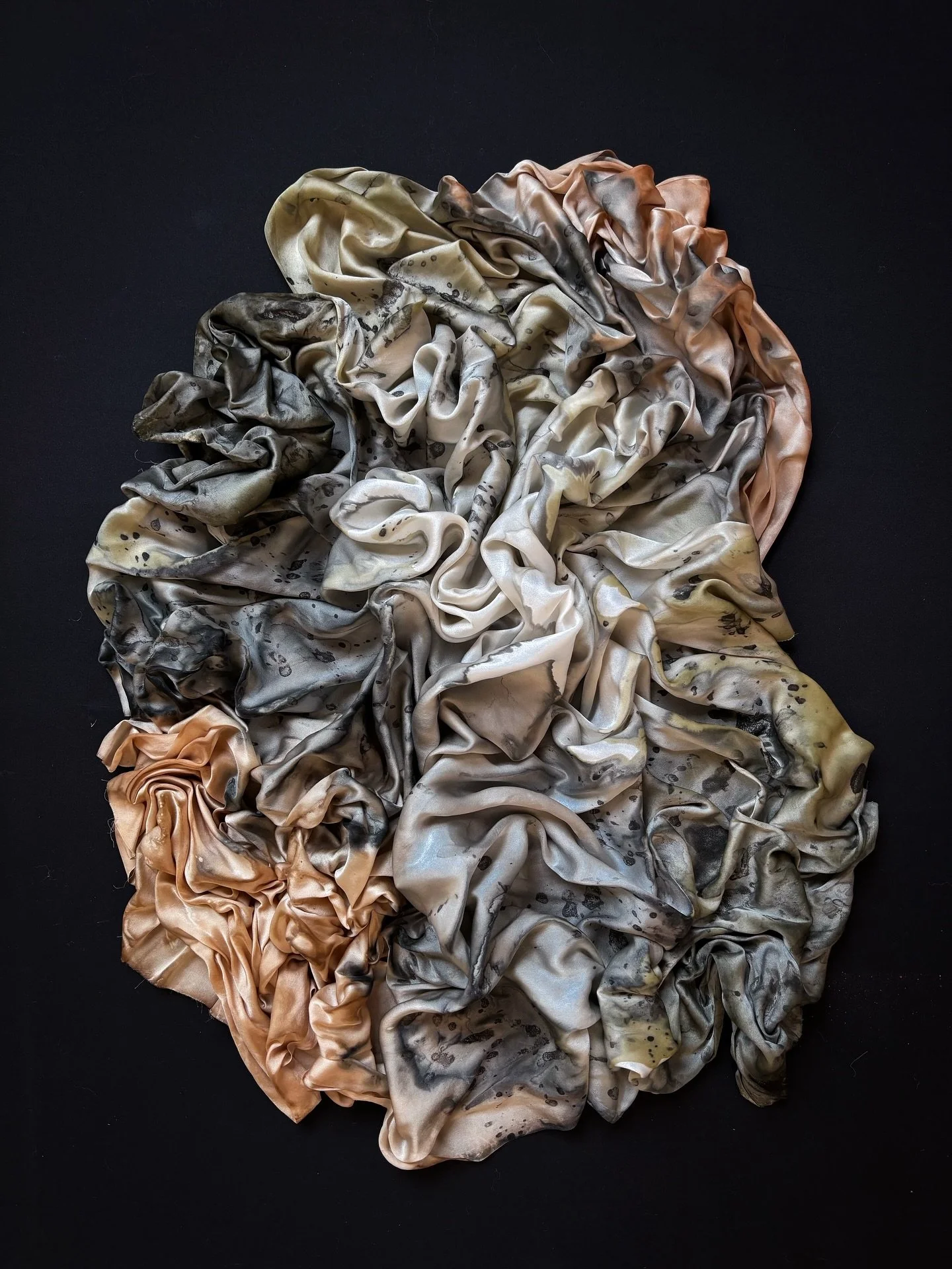 Waste becomes wonder.
⁠⠀
This work is the culmination of a month spent shaping, dyeing, draping, listening.
⁠⠀
Each fold holds a whisper from the pit. A memory from the peel.
⁠⠀
Sometime, to sculpt with color is to trust in nature&rsquo;s capacity fo