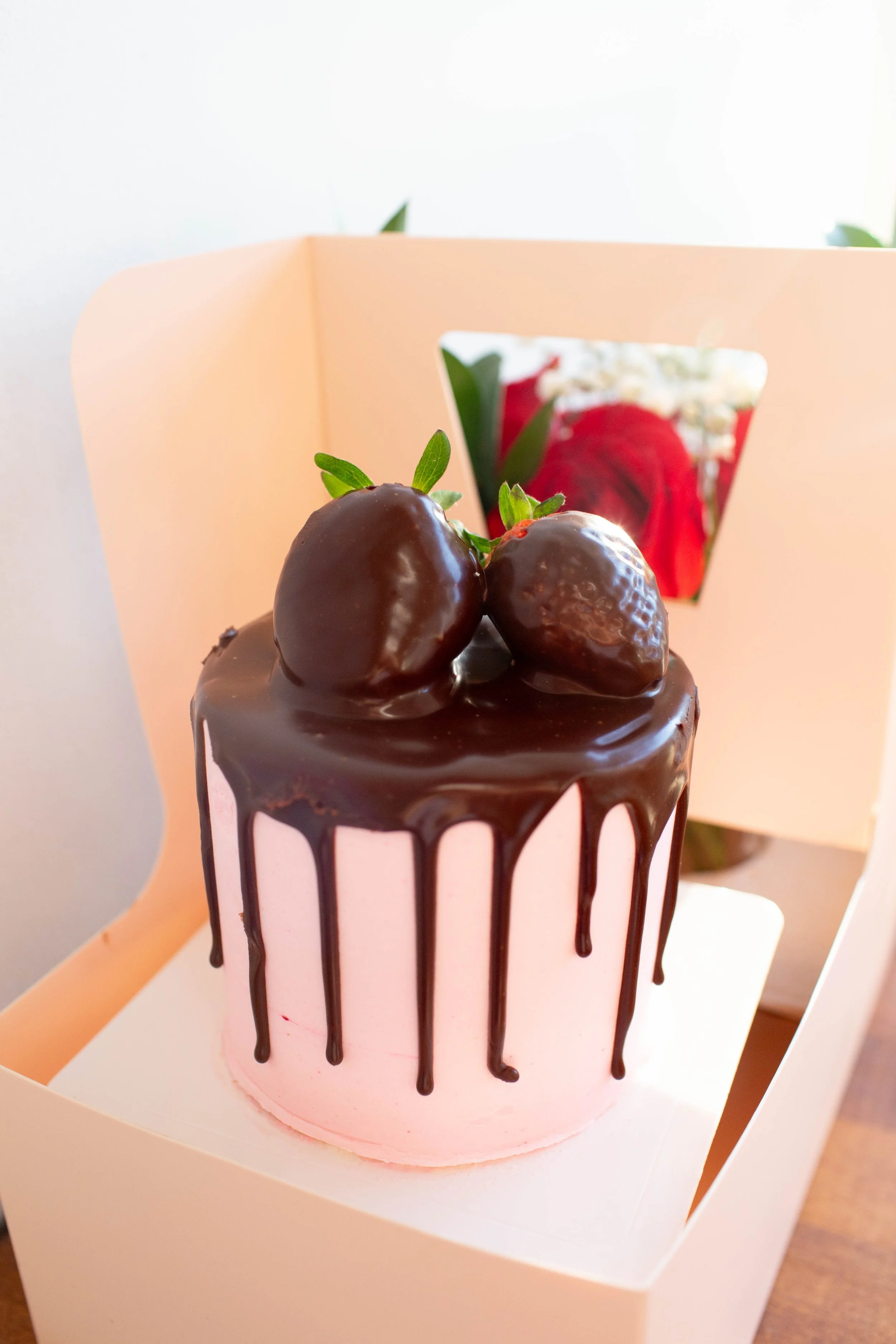 Cake & Flower Giftbox