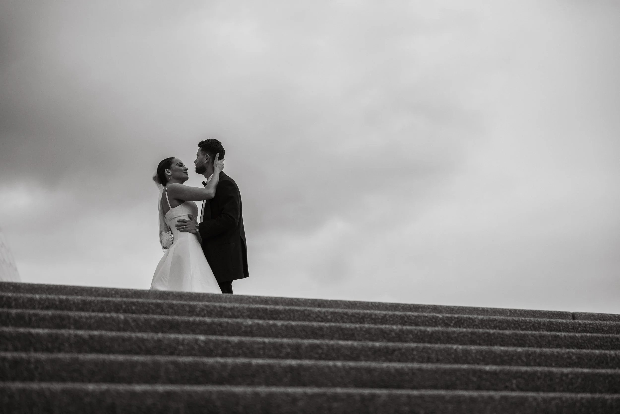 Maddy & Jake_Opera House_00412.jpg