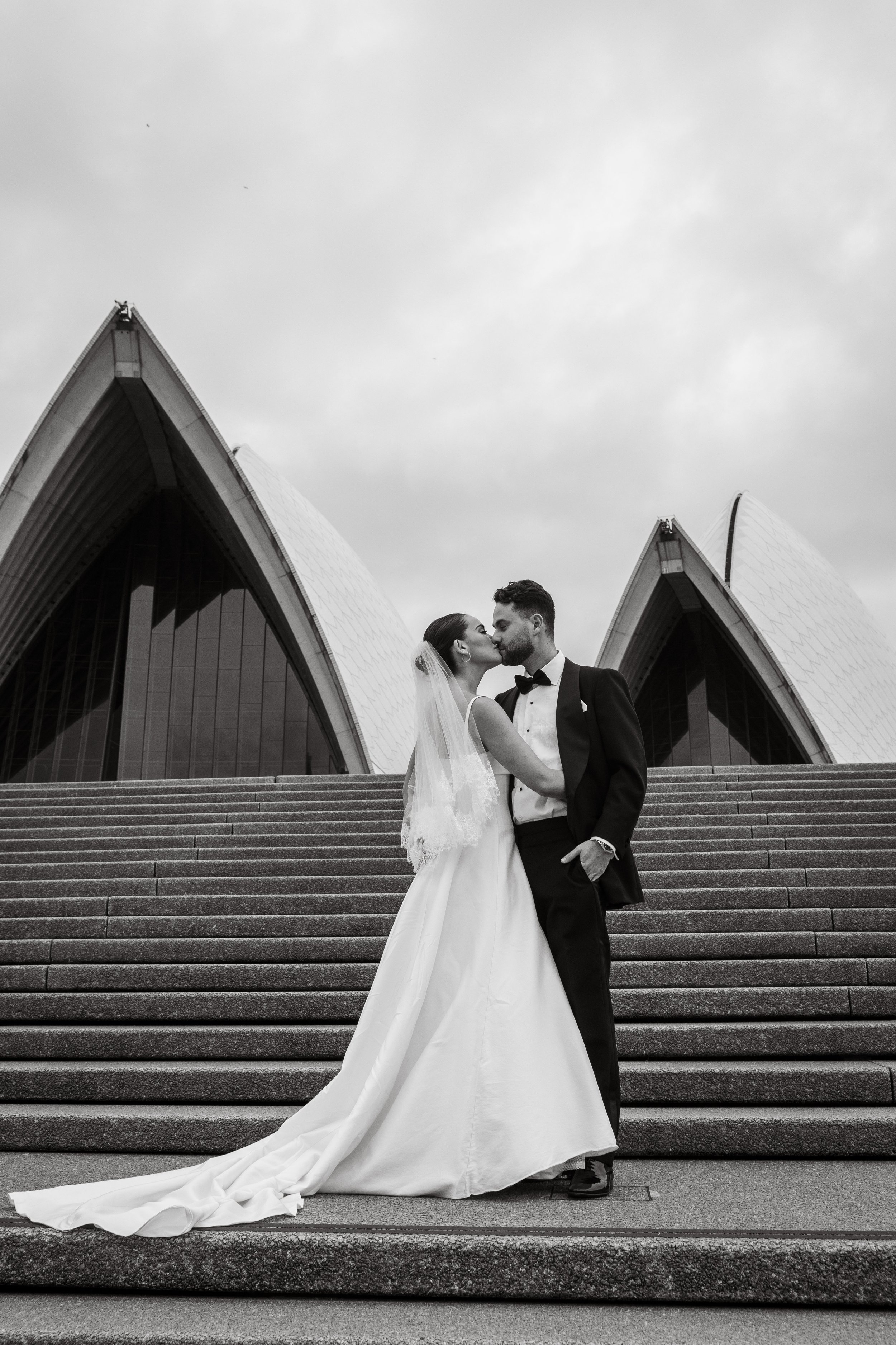 Maddy & Jake_Opera House_00084.jpg