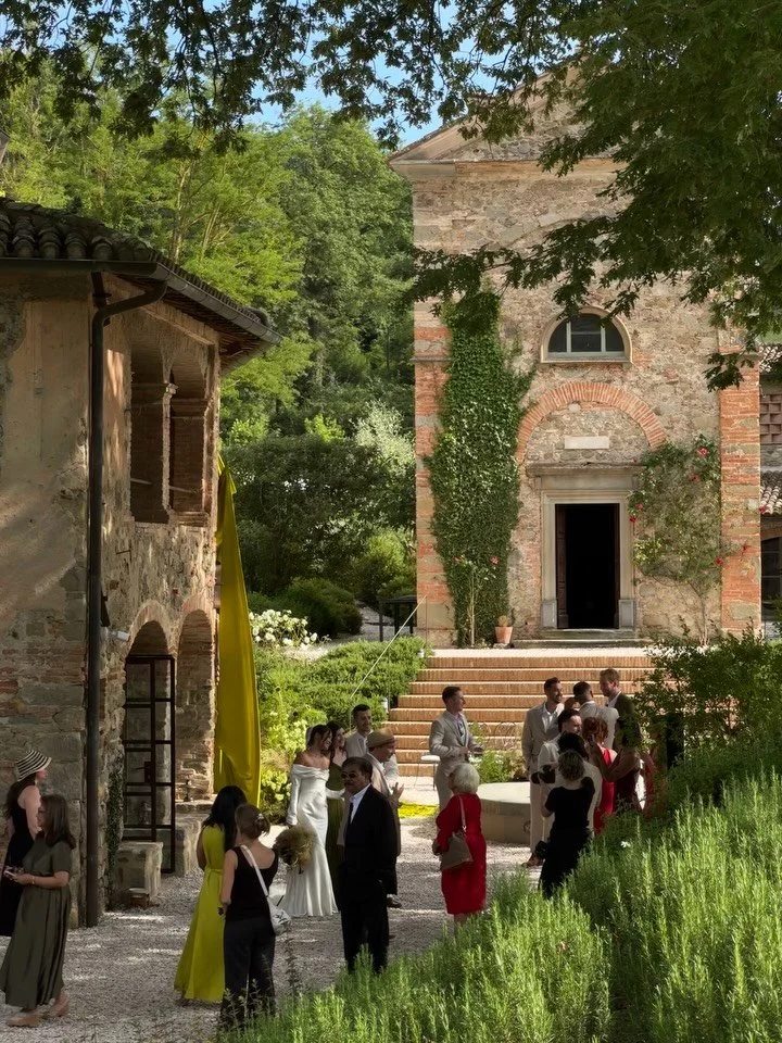 The moments for Katherine and Matt. Celebrating their love in Umbertide, Italy

Venue @vocabolo_moscatelli
Planner &amp; Design @lalindi_events
Photography @silviaporopatweddings
Content @modernday.romance
Florals @marypoppies
Fabric Installation @cr