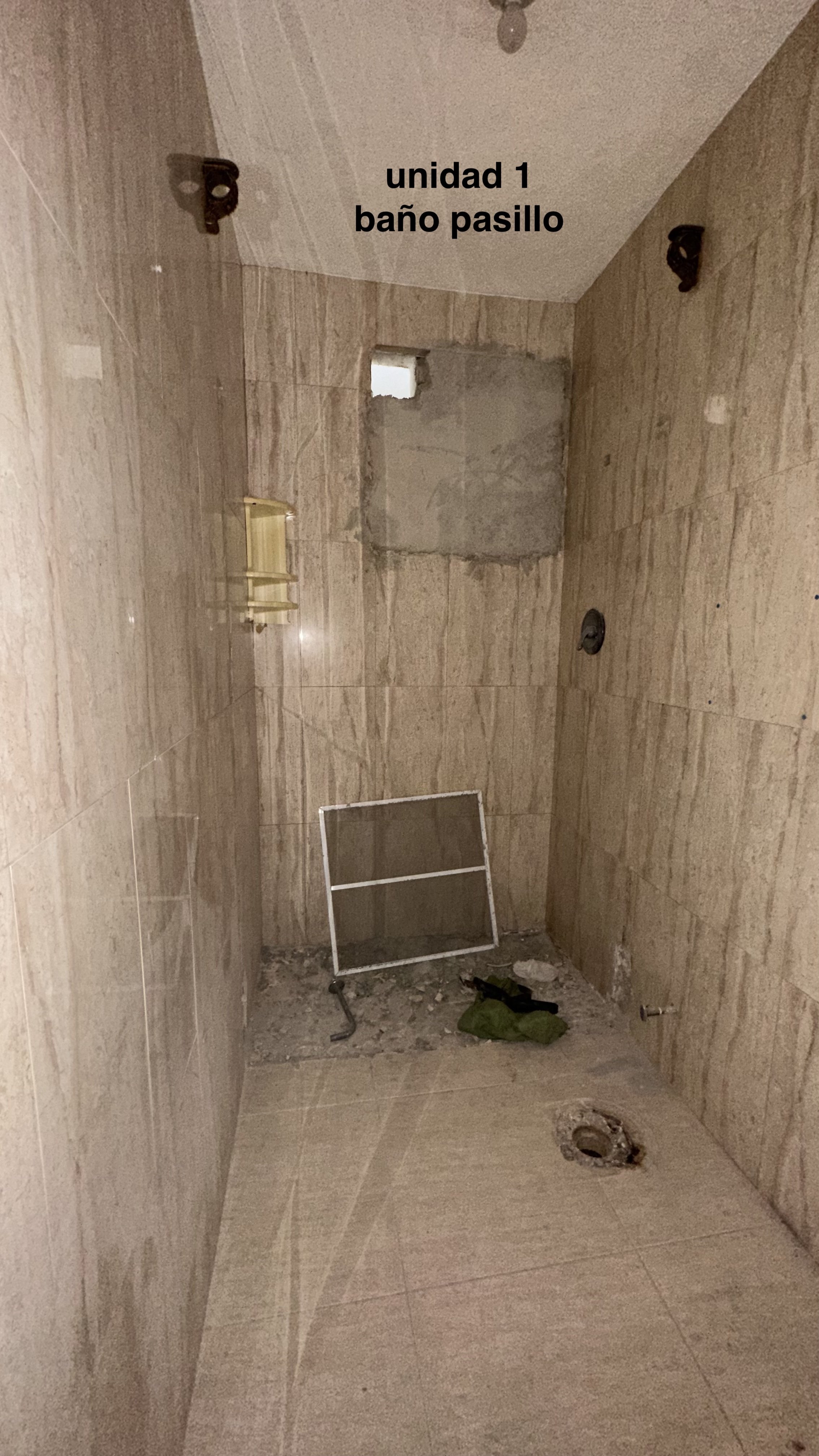 unidad 1 baño .jpg