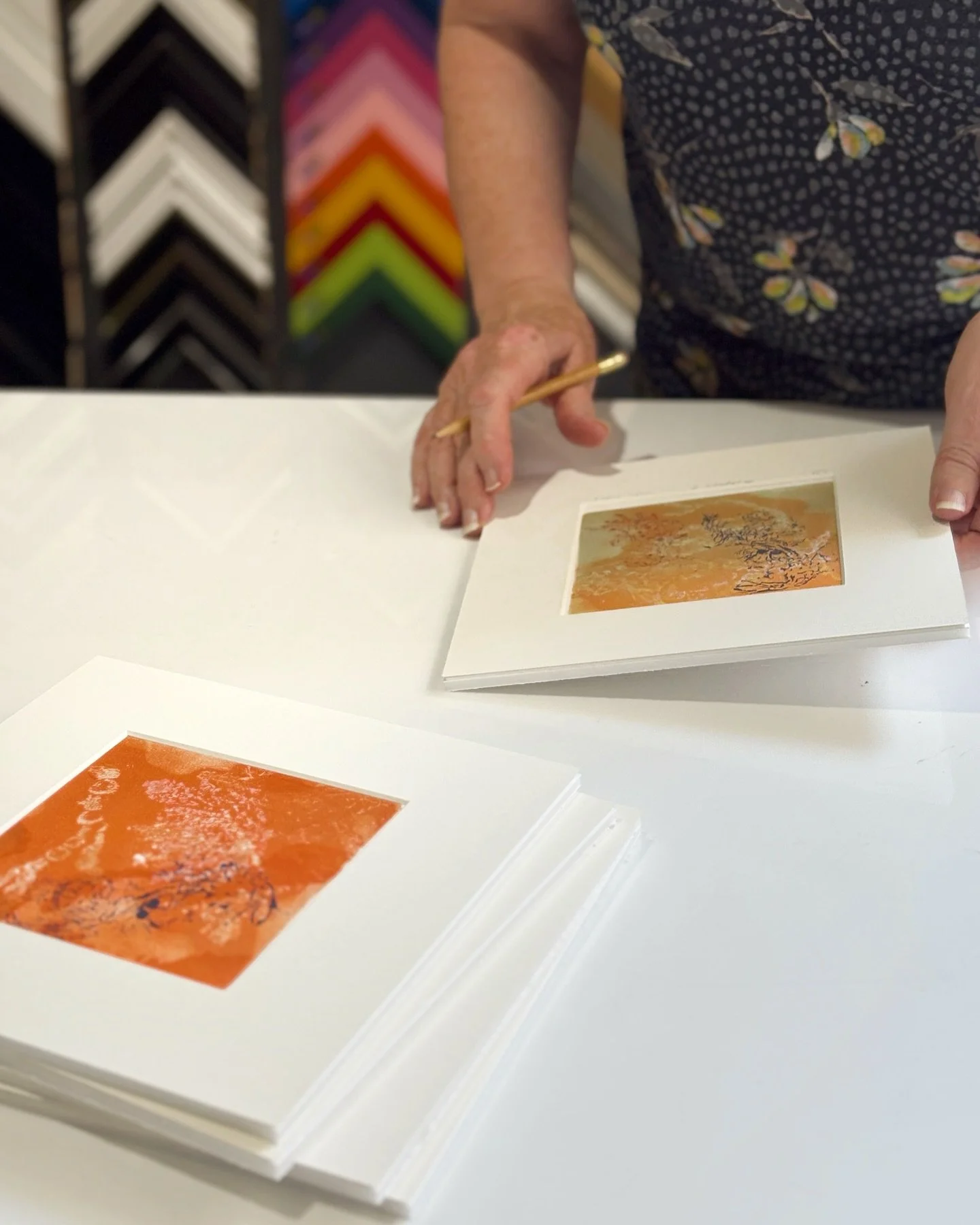 It&rsquo;s always a pleasure having a visit from printmaker Trish Yates and her next gorgeous collection of  woodblock prints ready for framing.

@trishyatesprintmaker