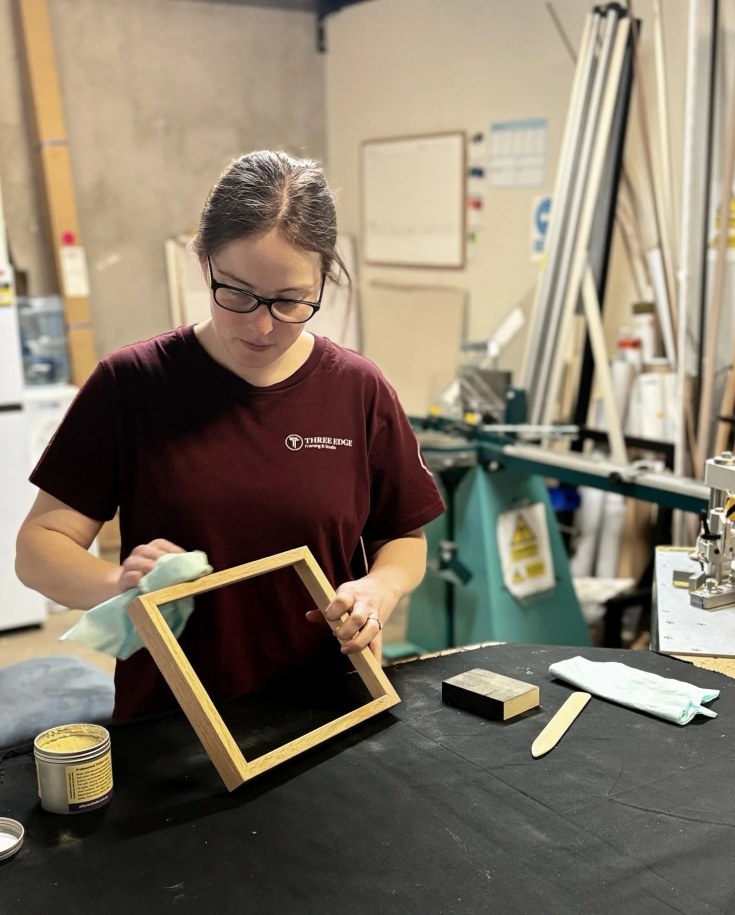 We can&rsquo;t resist those final finishing touches on natural timber, it&rsquo;s always so satisfying bringing out the character of the wood 🤎 It&rsquo;s definitely a relaxing part of the framing process, slowing down and appreciating the beauty in