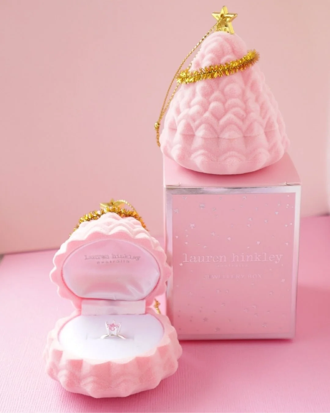 @laurenhinkley Become a shining star this Christmas with Pink Starry Earrings. Like twinkling decorations on the tree, this pair of sparkling earrings will look great with any Christmas-themed outfit and also be usable throughout the year. Pink is a 