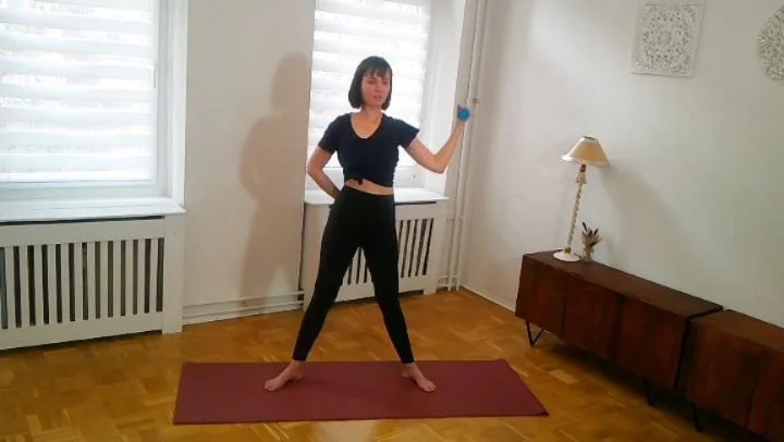 Kleine Gewichte sind perfekt, um die tieferen Anteile der K&ouml;rpermitte zu erreichen. Die Bewegungen sehen unspektakul&auml;r aus, aber haben es in sich...

Das neue Video im Online-Studio geht genau darauf ein. 

Viel Spa&szlig; damit!

#Pilates 