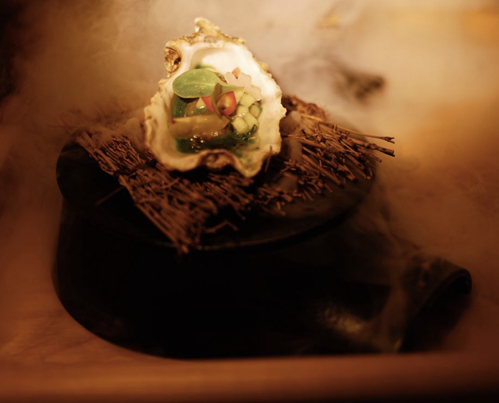 Orchestrated by WHEN WE EAT, the event moved beyond a traditional product display, presenting Fathy Mahmoud’s collections as designed instruments of hospitality. By placing these tools directly into the hands of world-class chefs, the evening allowed