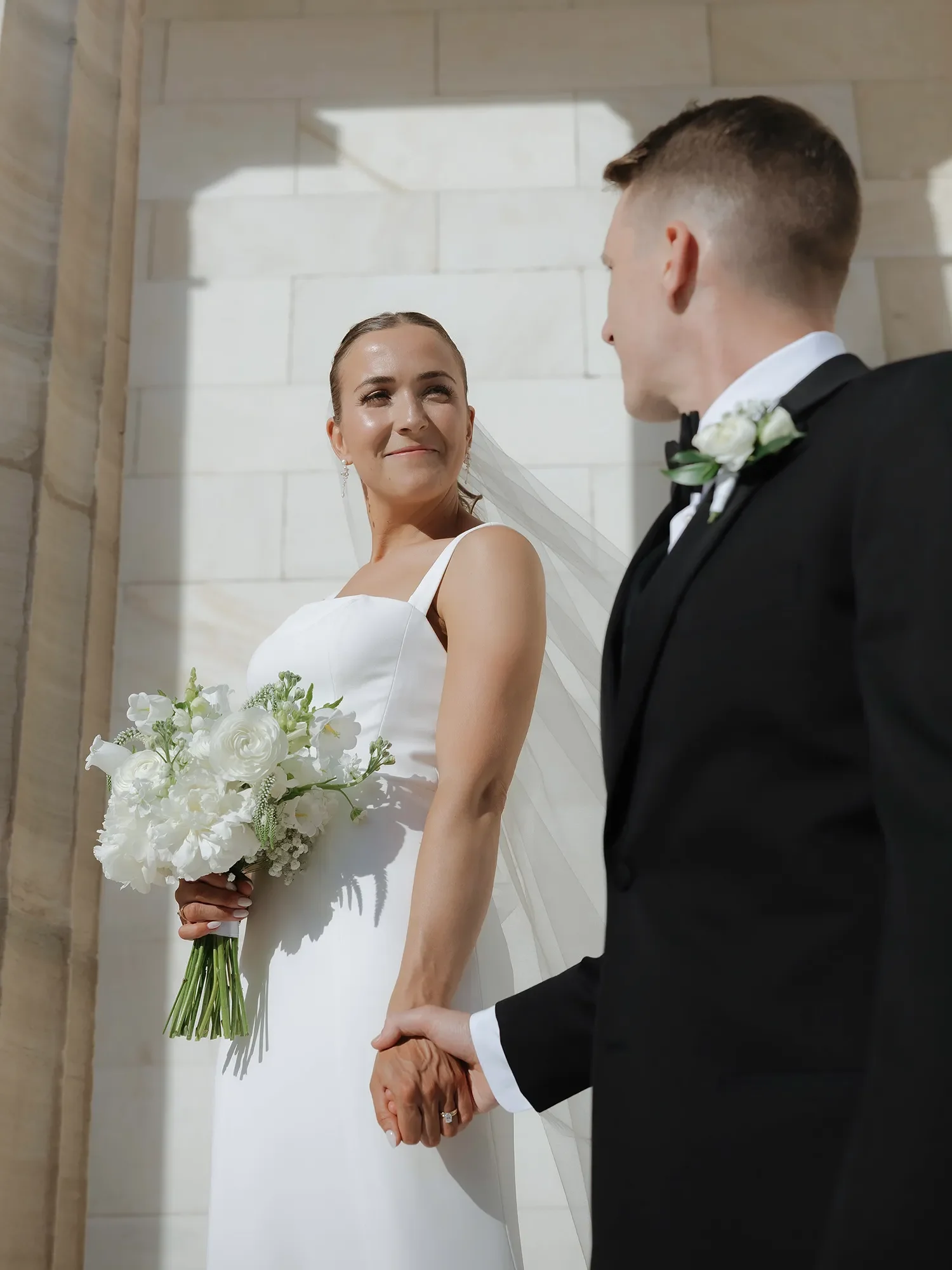 ao-top-wedding-florist-erie-pa.webp