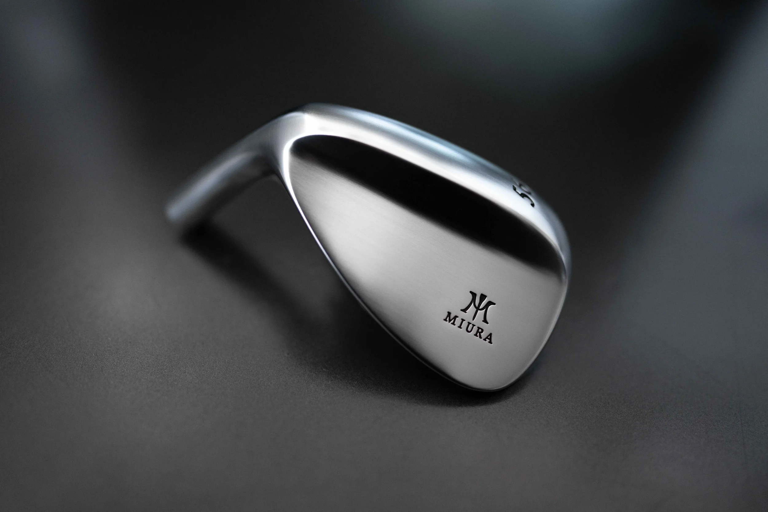 Miura Wedge für Linkshänder – Nahaufnahme des Schlägerkopfs
