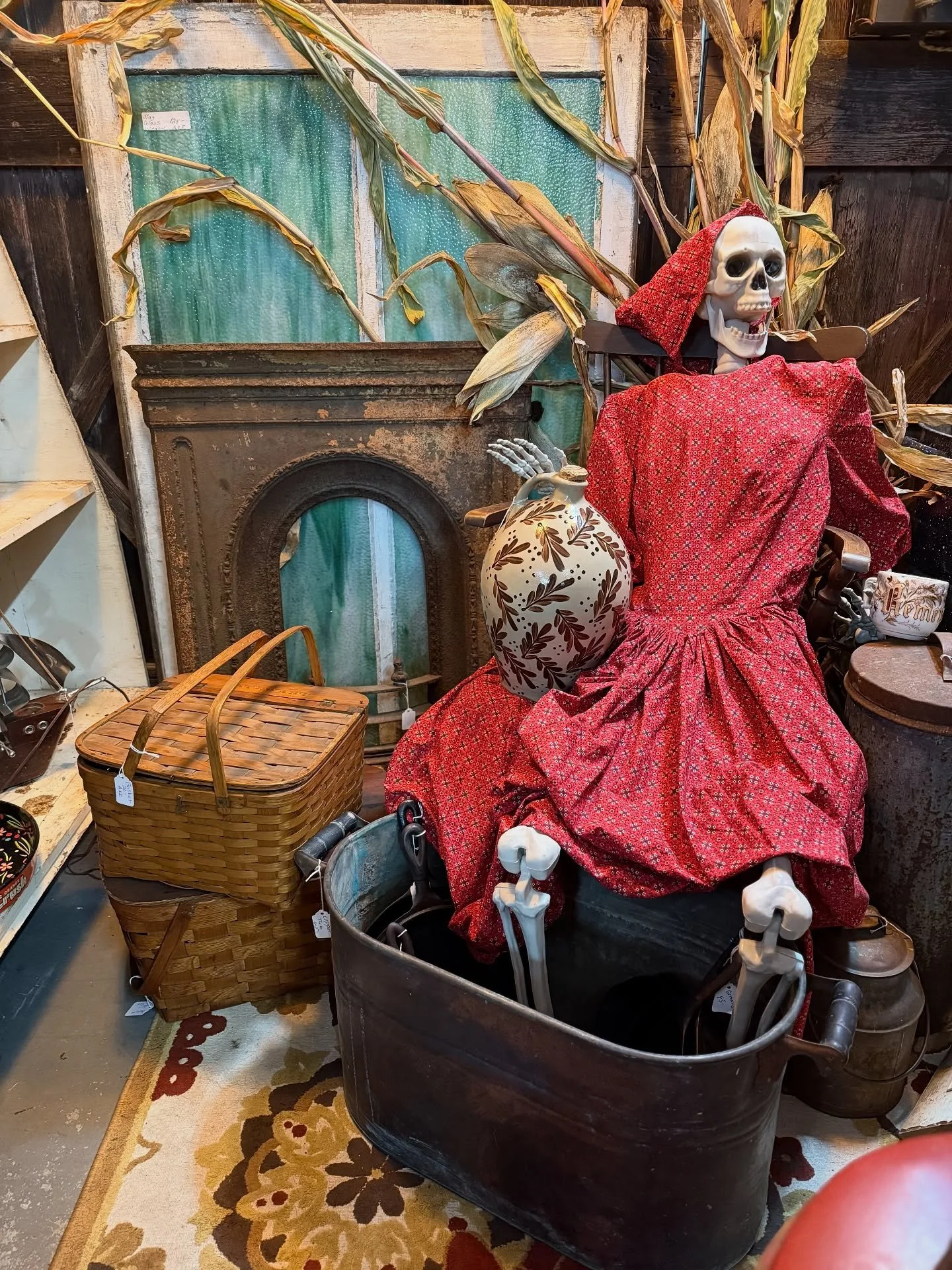 It’s gonna be a screamin’ good time at Thirteen Pines this weekend!
๐ Saturday 10 - 5
๐ Sunday 12 - 5
Booth: @hunterdouglas97