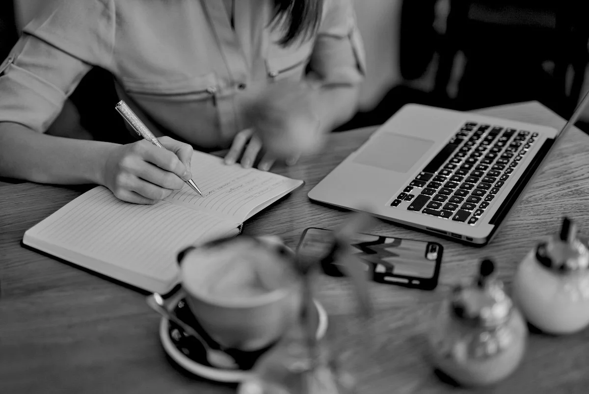 How to get ghostwriting clients: Our top tips from networking to pitching