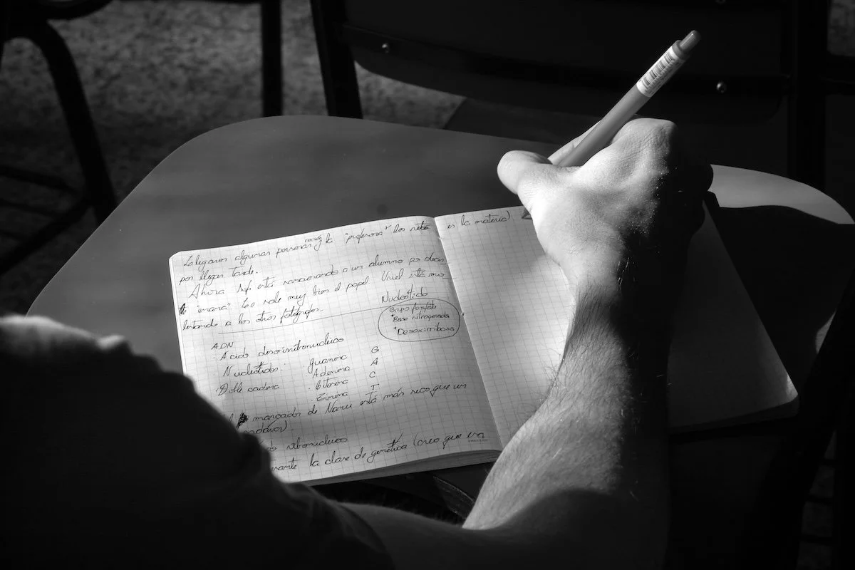 The Ghostwriters Agency offers various ghostwriting services