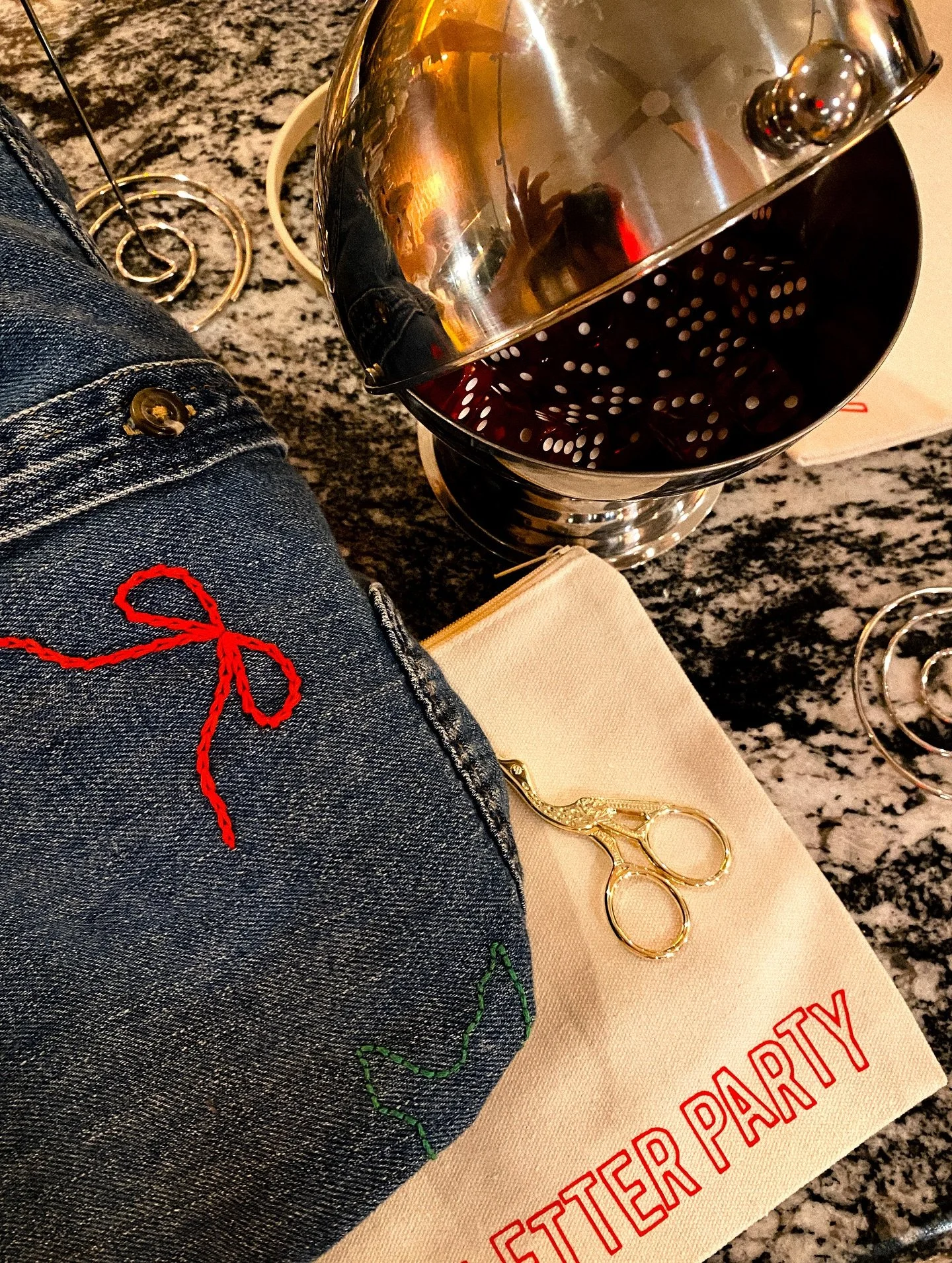 Finally getting around to posting from the BYO denim workshop with @your.best.friend.co (who is celebrating 6 months of events!) at @cartanewyork 

Guests learned backstitch to embroider their own pieces, and @your.best.friend.co had every beautiful 