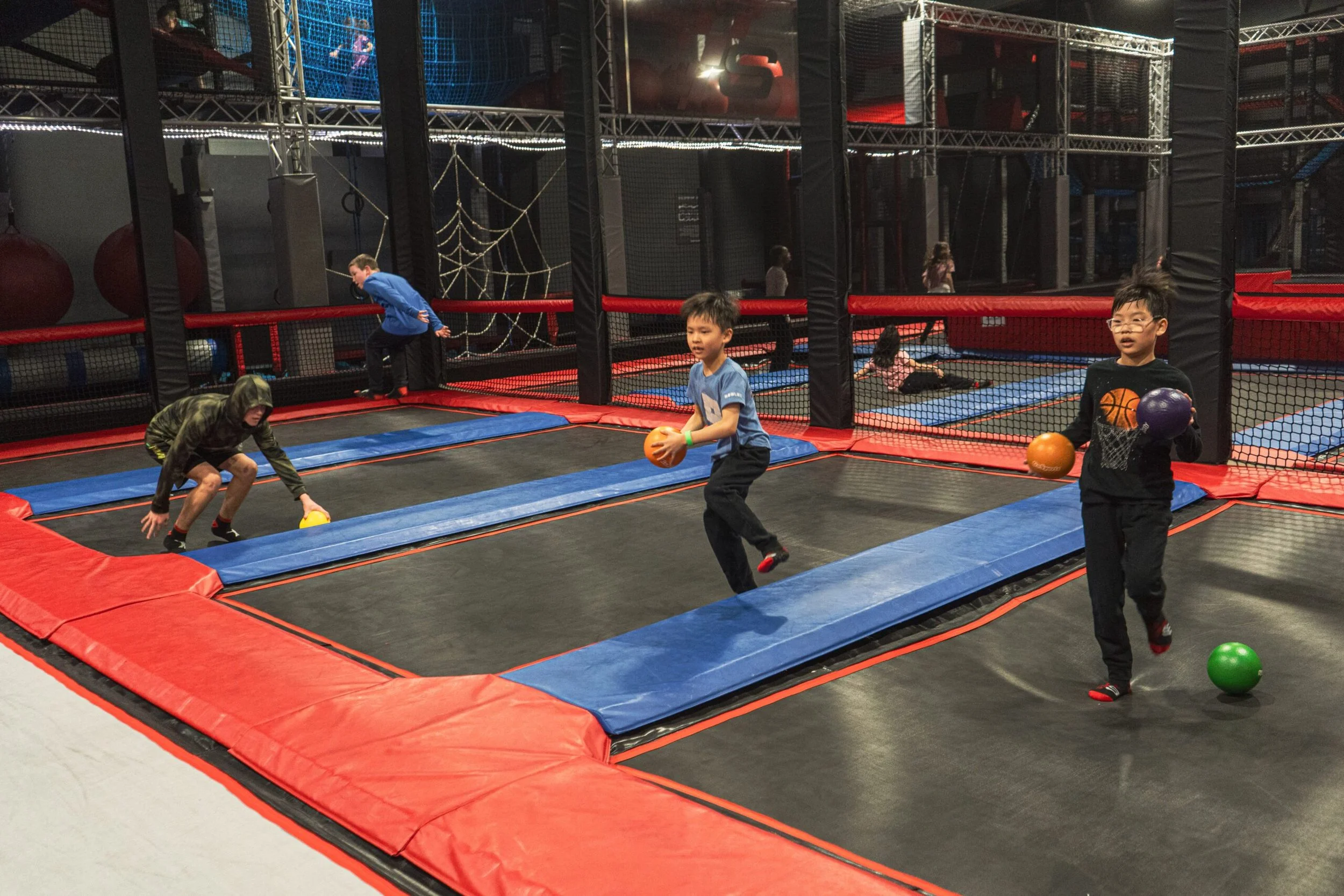 MONTVILLE, CT’S INDOOR PLAYGROUNDS AND ADVENTURE PARKS