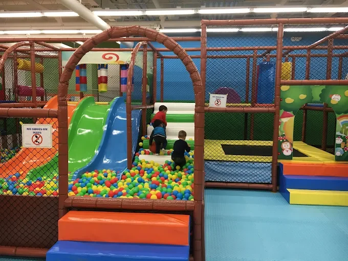 TRUMBULL, CT INDOOR PLAY CENTERS AND ADVENTURE PARKS 