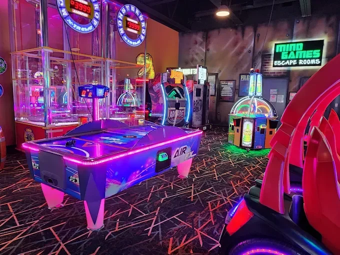 WINDSOR LOCKS, CT’s INDOOR PLAY CENTERS AND ADVENTURE PARKS