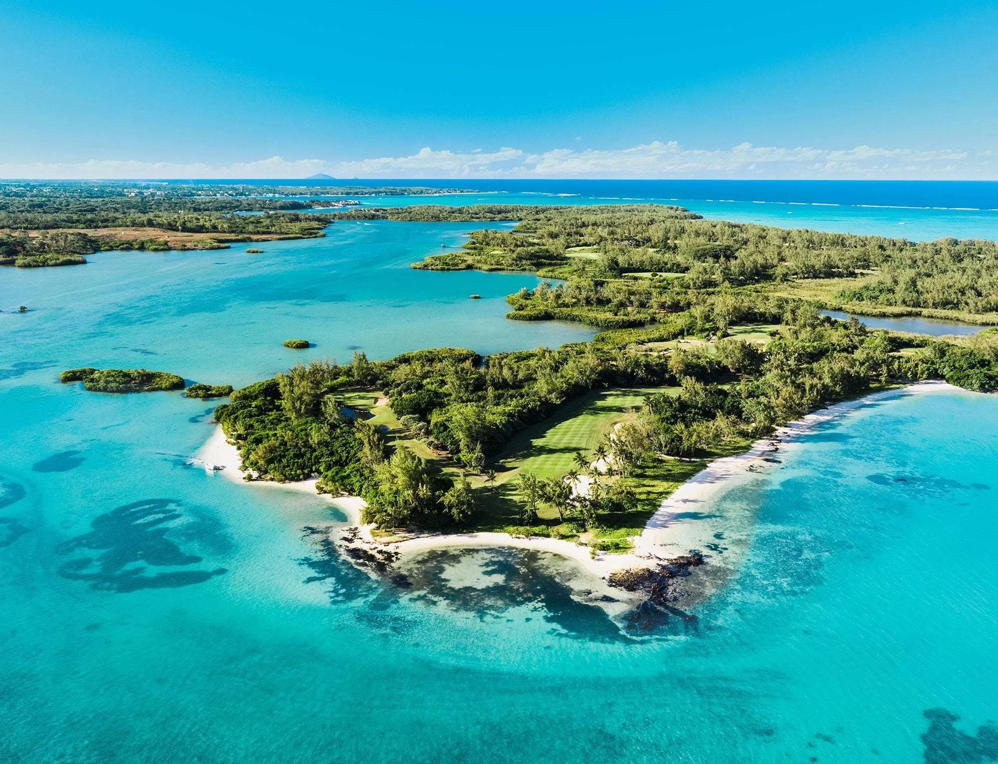 ile aux cerf island golf course