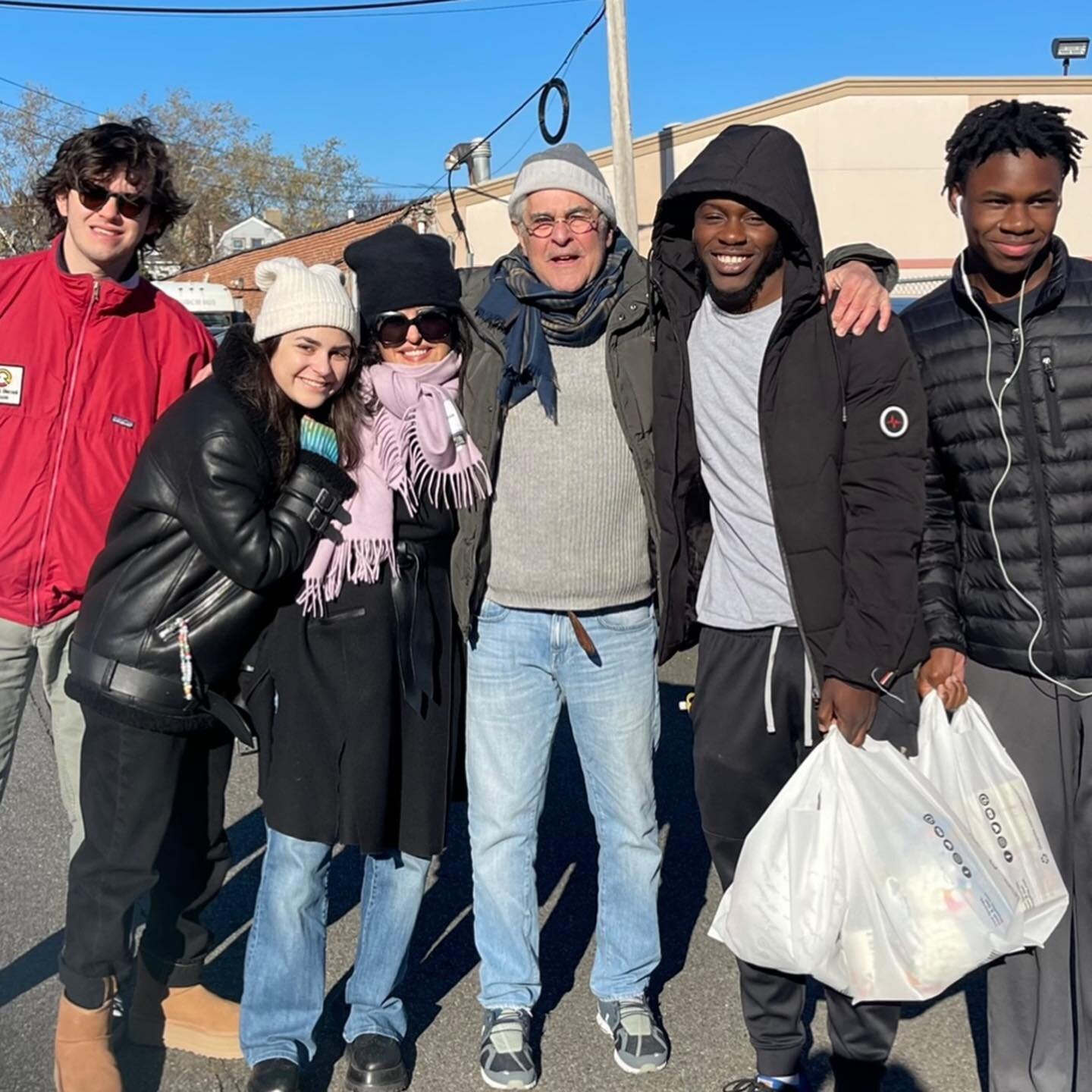 A wonderful morning  of Turkey and Thanksgiving meal distribution to 100 families in our school community.  Thank you to our volunteers and supporters for helping us provide Thanksgiving meals to so many families in the East Orange Community. Wishing