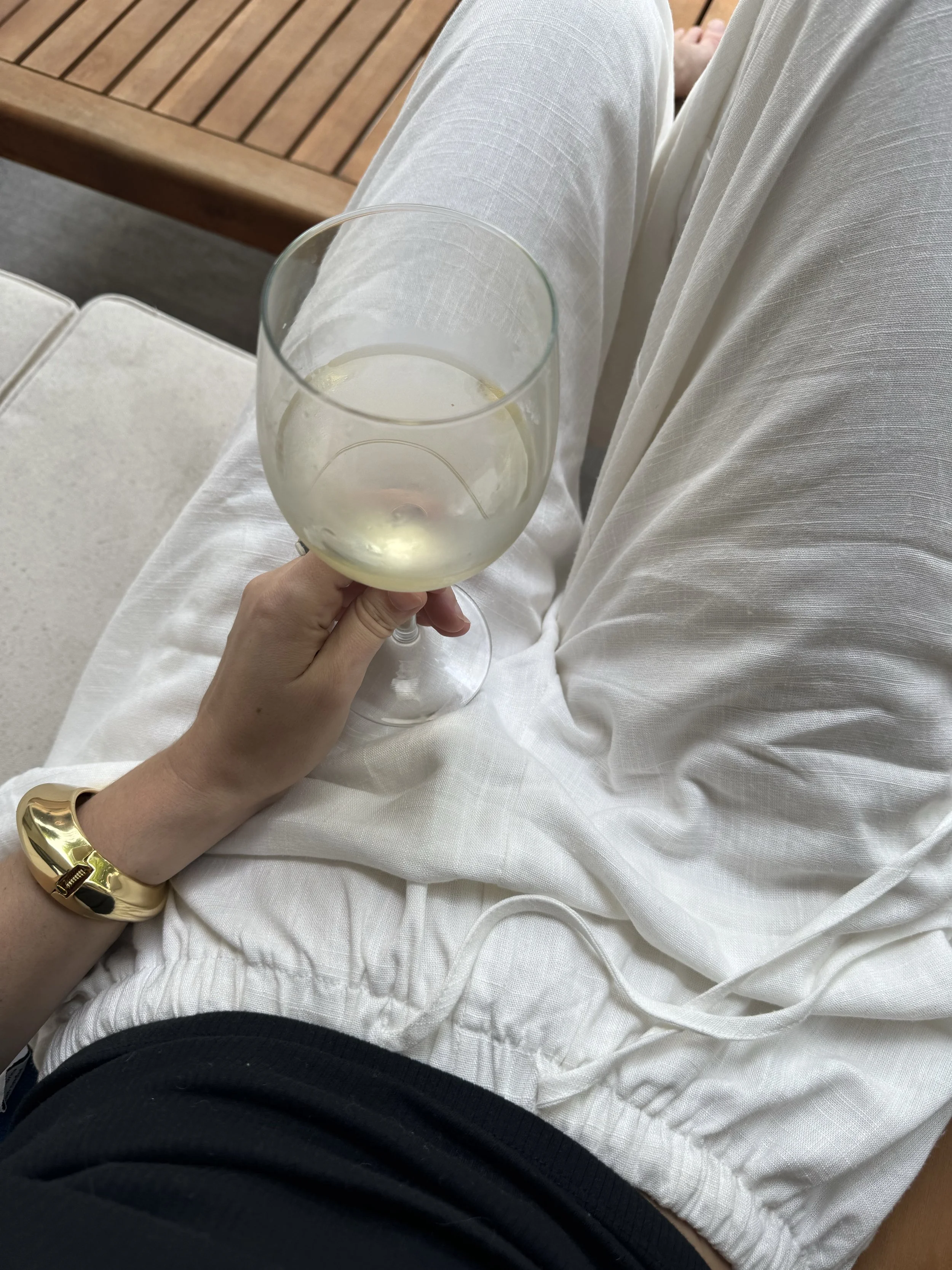 “When Should I Stop Wearing Linen?”