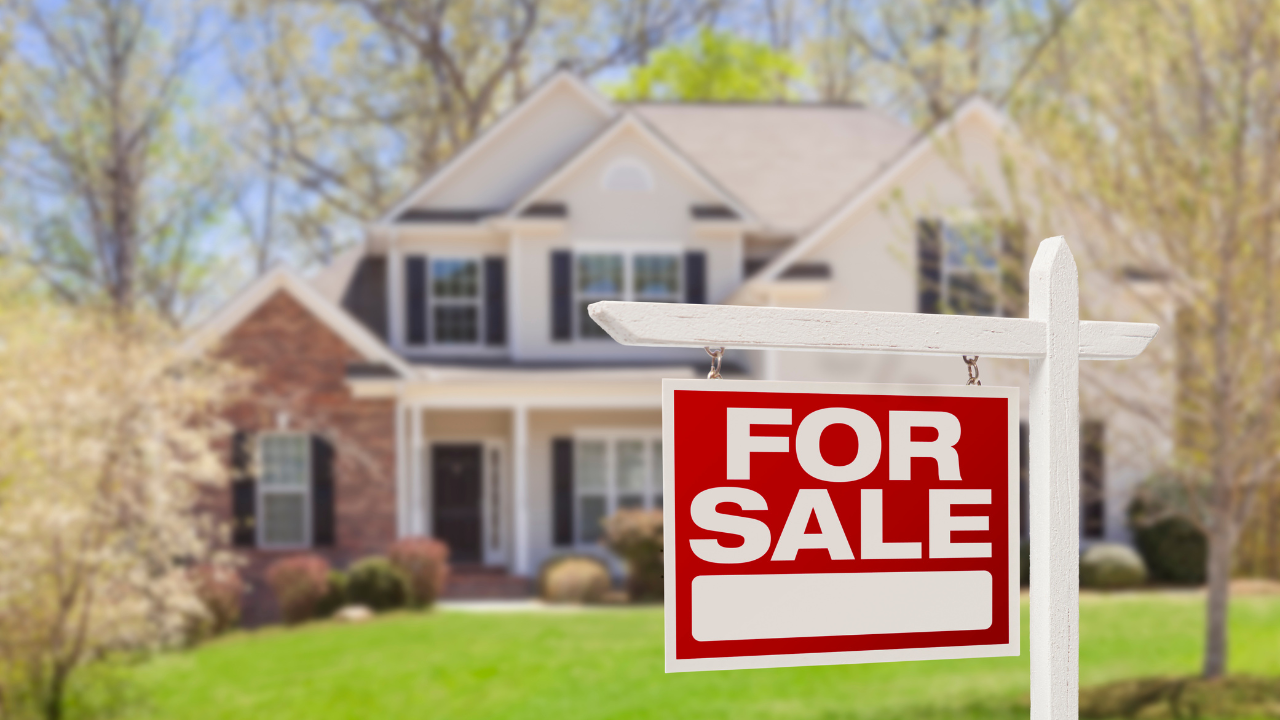 What to Expect When Selling a Home Through an Estate Sale (Tips for Sellers)